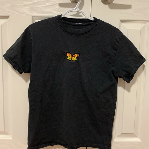 Brandy Melville butterfly t-shirt - Picture 3 of 3